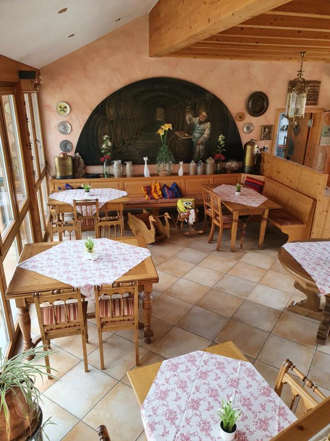 Weinhaus Paradies Neustadt an der Weinstraße Exterior foto